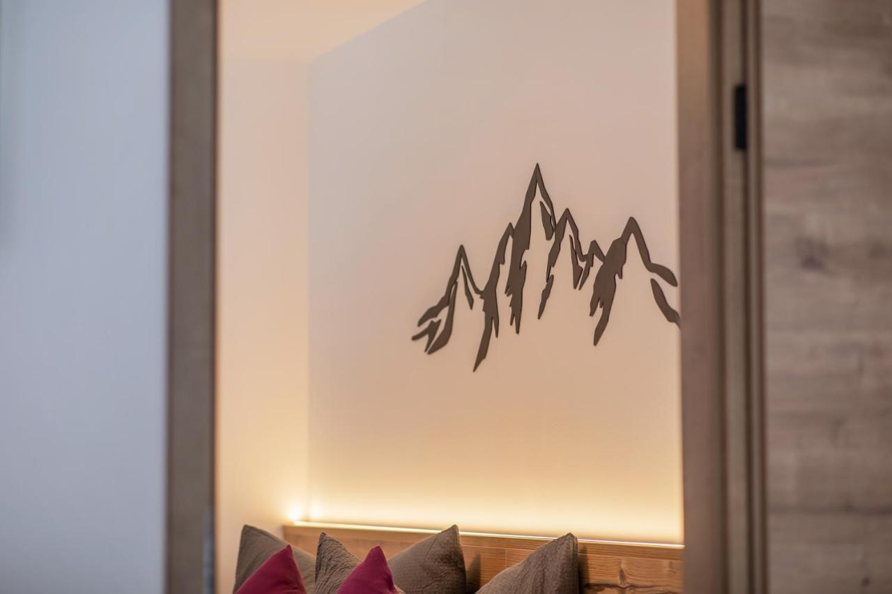 Mountainlights Apartment ノイシュティフト・イム・シュトゥーバイタール エクステリア 写真